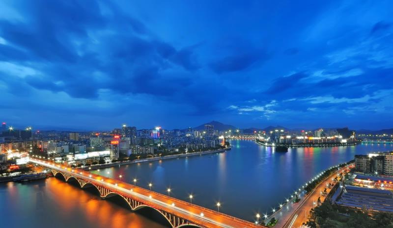 飛閱韶關(guān)20251124