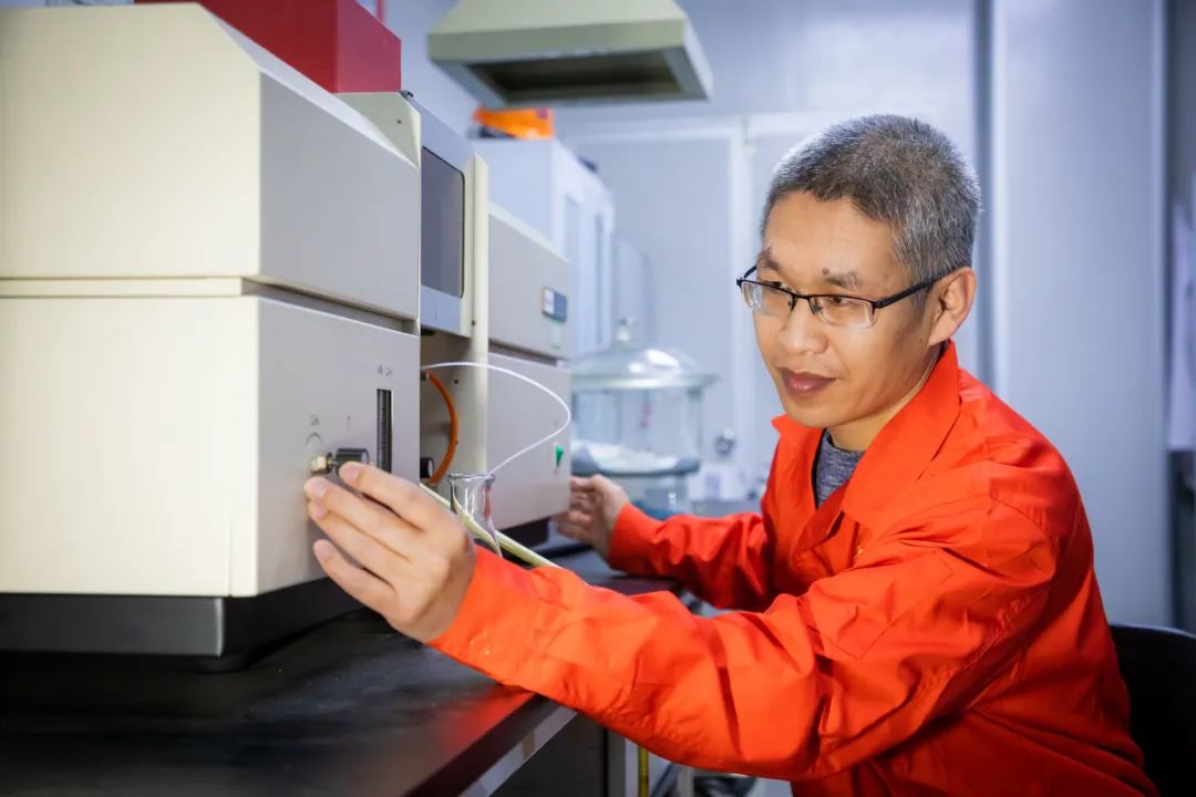 【勞模風采】廣東省五一勞動獎章獲得者：張偉